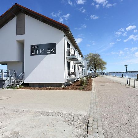 Hotel & Restaurant Utkiek Γκράιφσβαλντ Εξωτερικό φωτογραφία