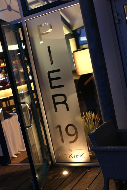 Hotel & Restaurant Utkiek Γκράιφσβαλντ Εξωτερικό φωτογραφία
