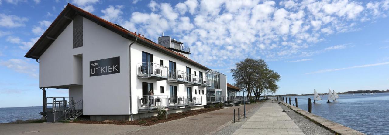 Hotel & Restaurant Utkiek Γκράιφσβαλντ Εξωτερικό φωτογραφία