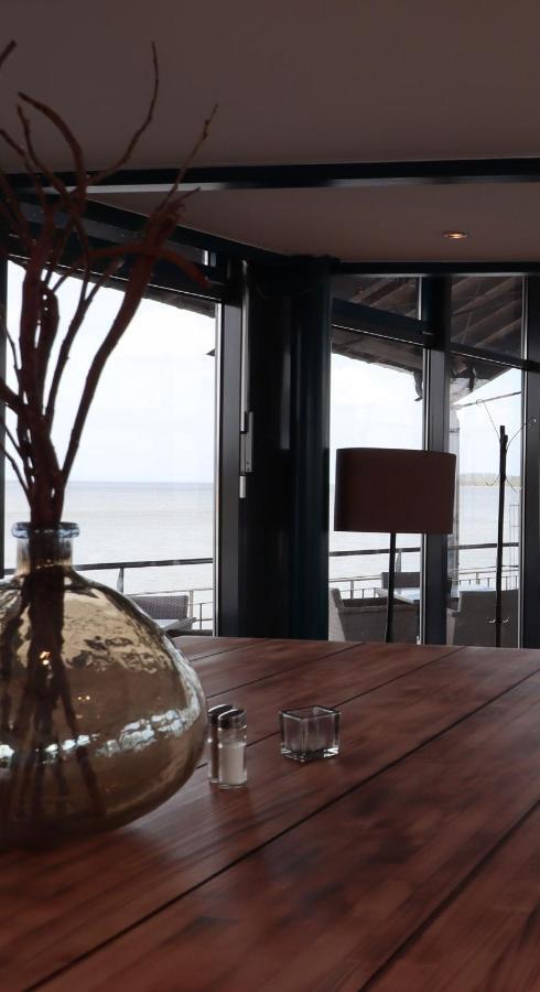 Hotel & Restaurant Utkiek Γκράιφσβαλντ Εξωτερικό φωτογραφία
