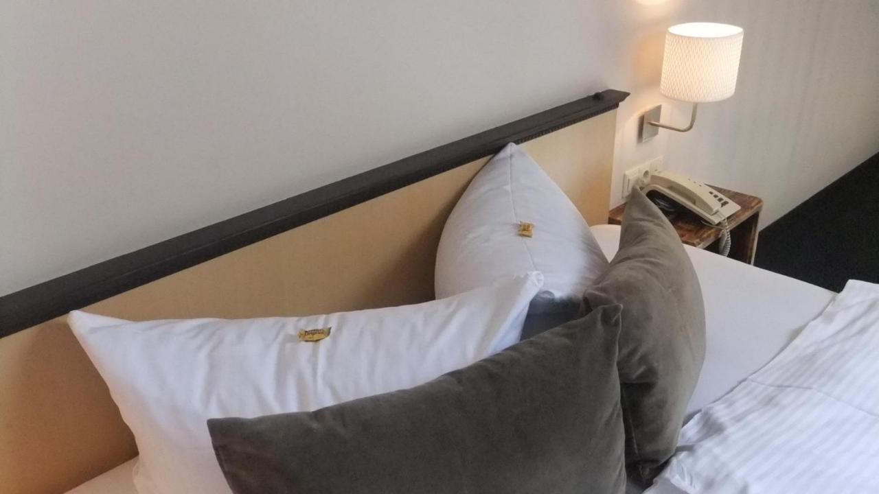 Hotel & Restaurant Utkiek Γκράιφσβαλντ Εξωτερικό φωτογραφία